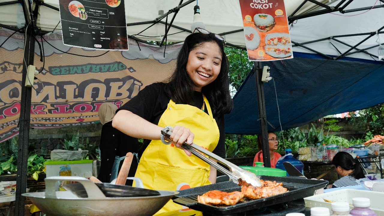 Pasar Akhir Tahun